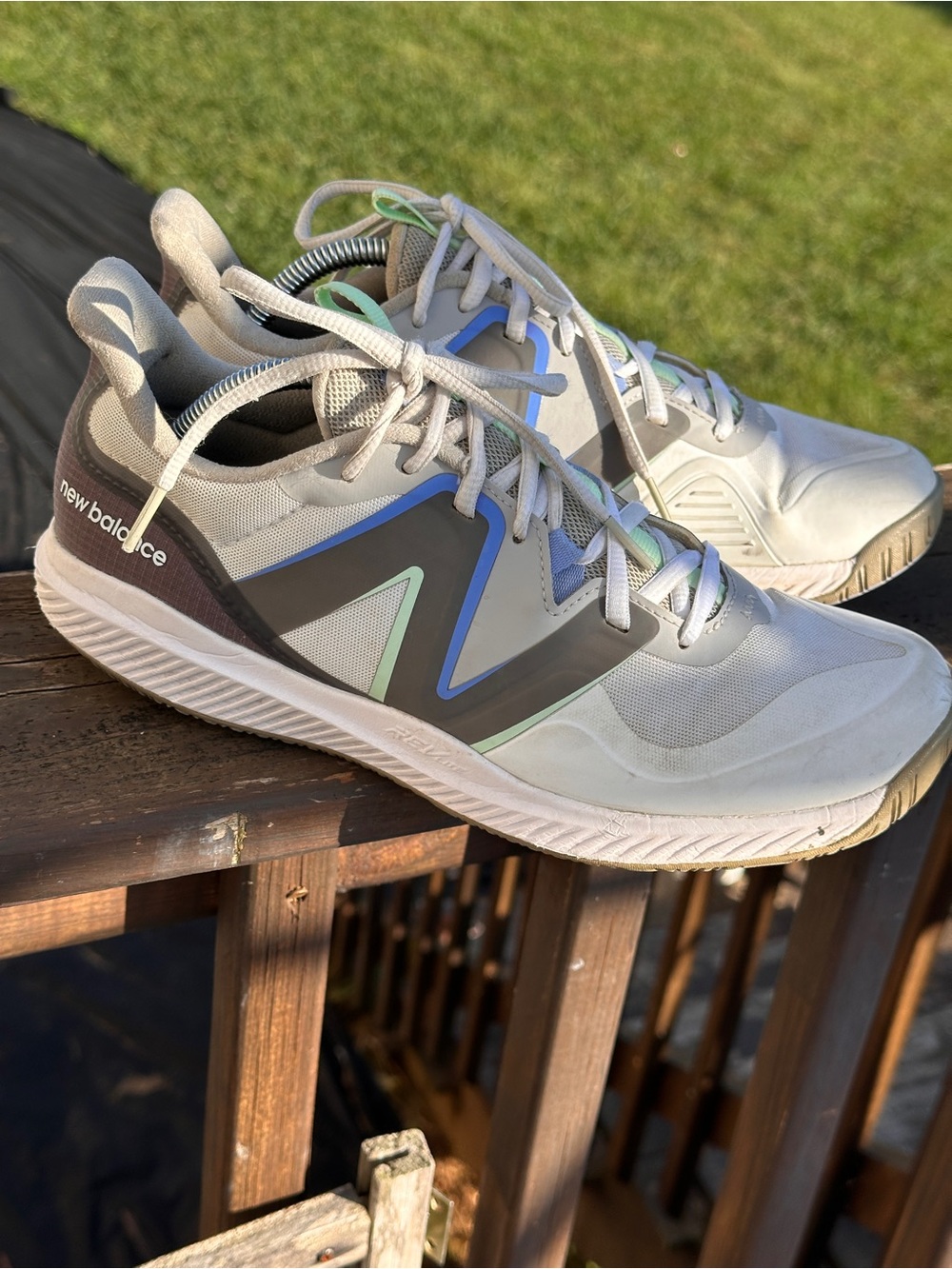 New Balance 796 V3 WCH796W3 Womens Size 9 Tennis Pickleball Court Shoes.
White